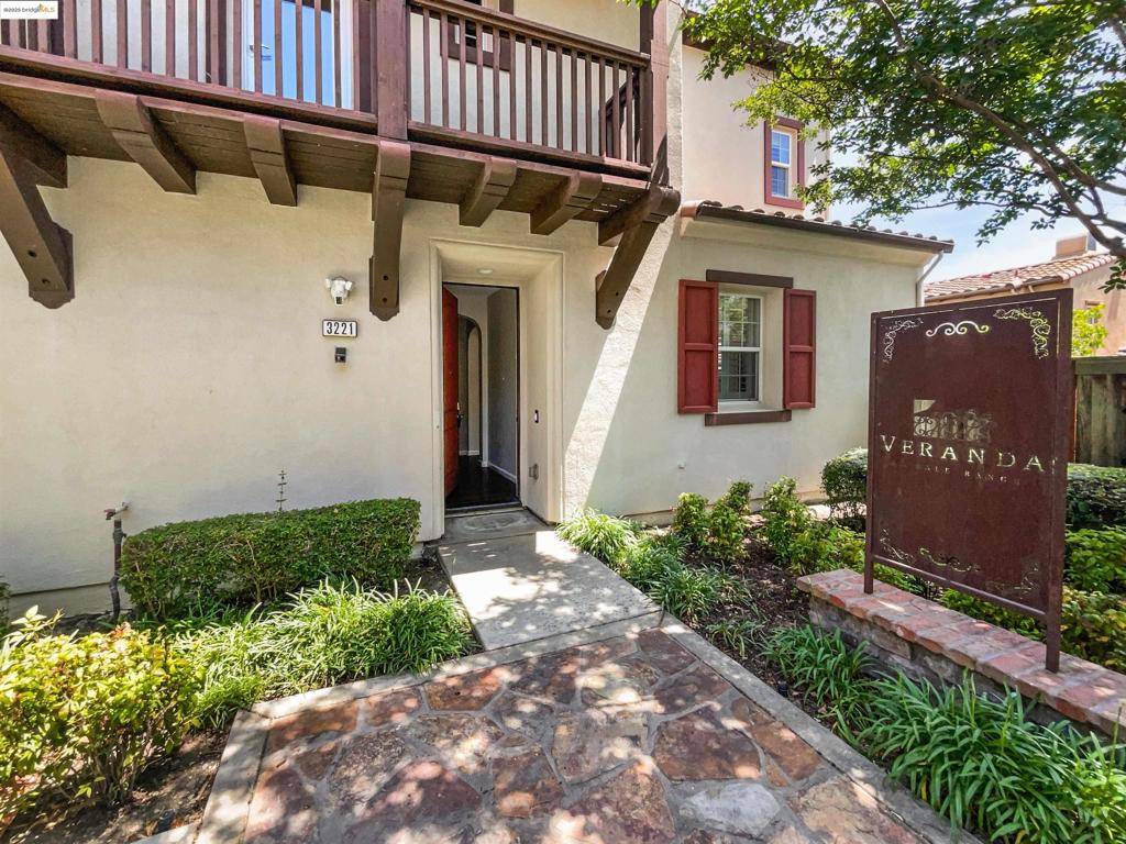 San Ramon, CA 94582,3221 Browntail Way
