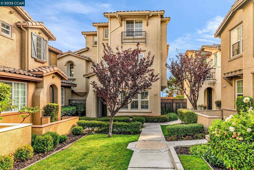 Richmond, CA 94806,5160 Waggle Ct