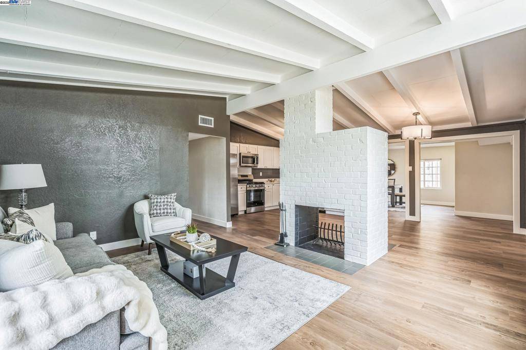 Hayward, CA 94545,27499 Orlando Ave