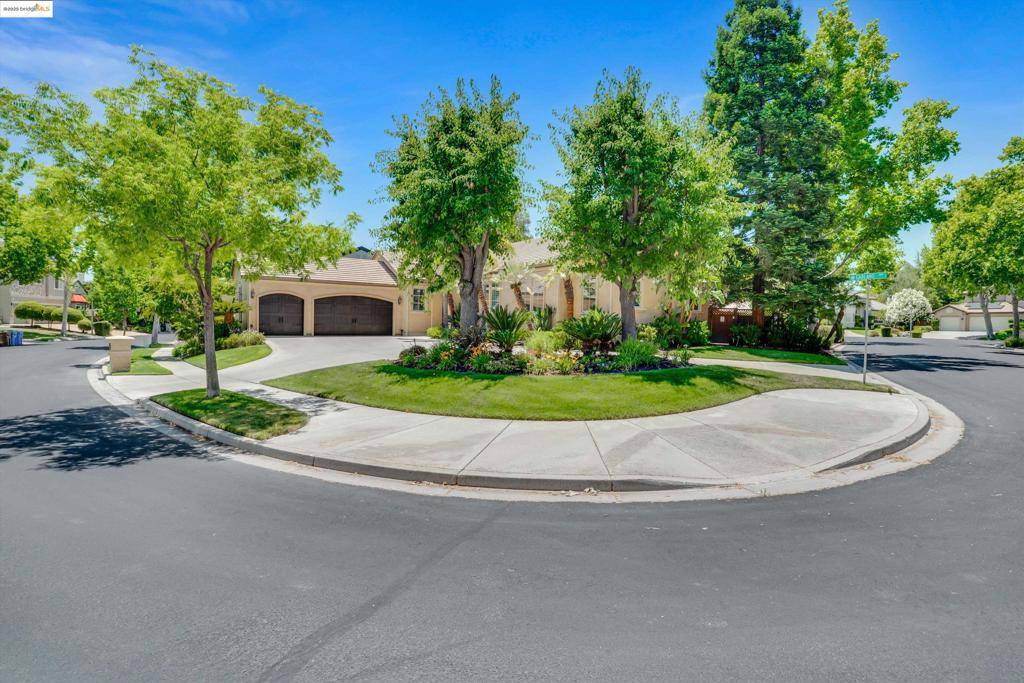 Brentwood, CA 94513,665 Garland Way