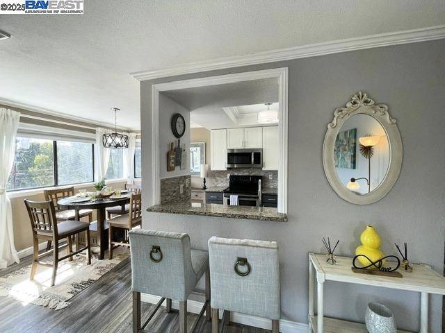 Hayward, CA 94544,947 Fletcher Ln #A233