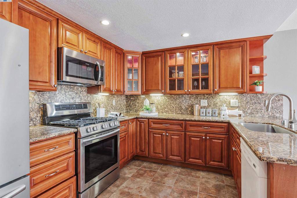 San Leandro, CA 94578,14935 Fjord St