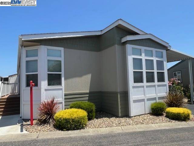 Hayward, CA 94545,1200 W Winton Ave