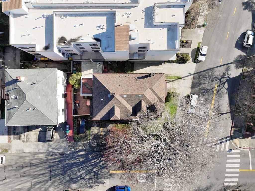 Oakland, CA 94610,254 Perkins St.