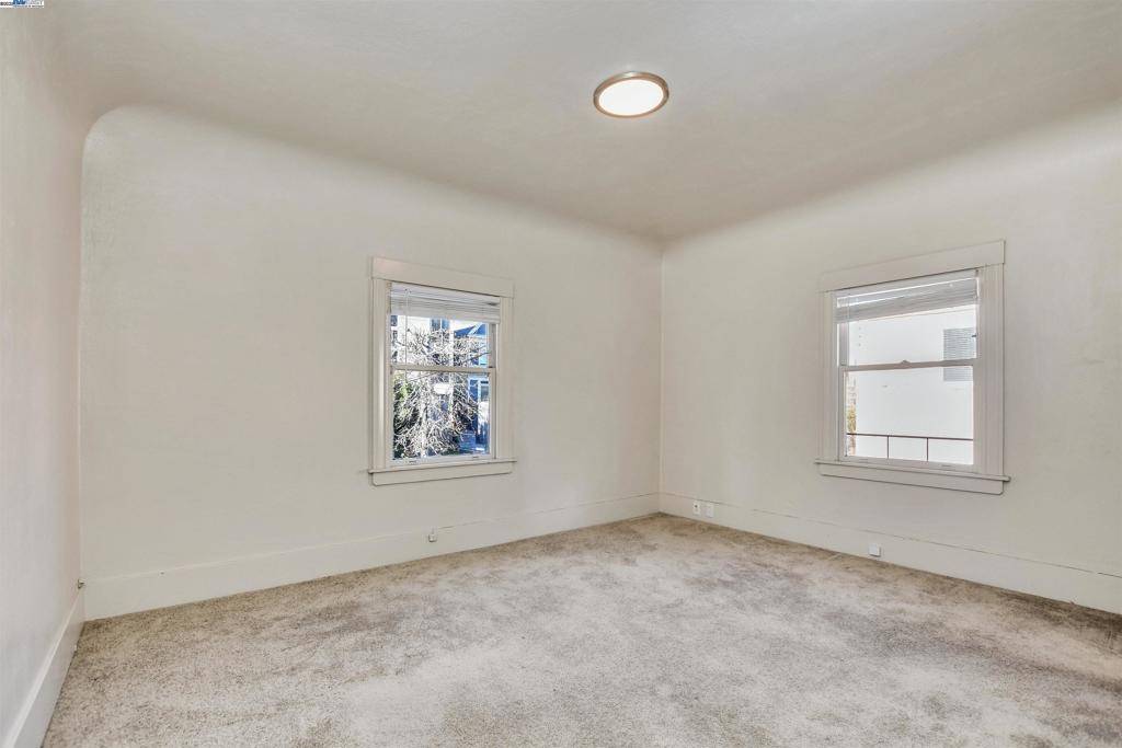 Oakland, CA 94610,254 Perkins St.
