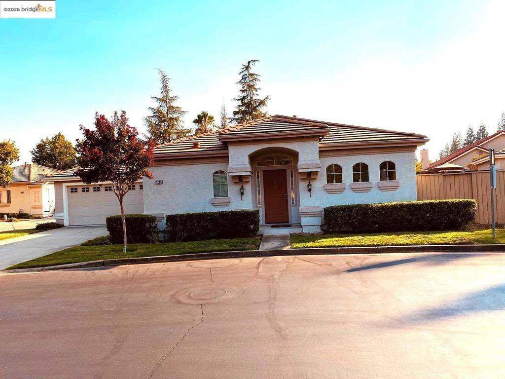 Folsom, CA 95630,1205 Albrighton Drive