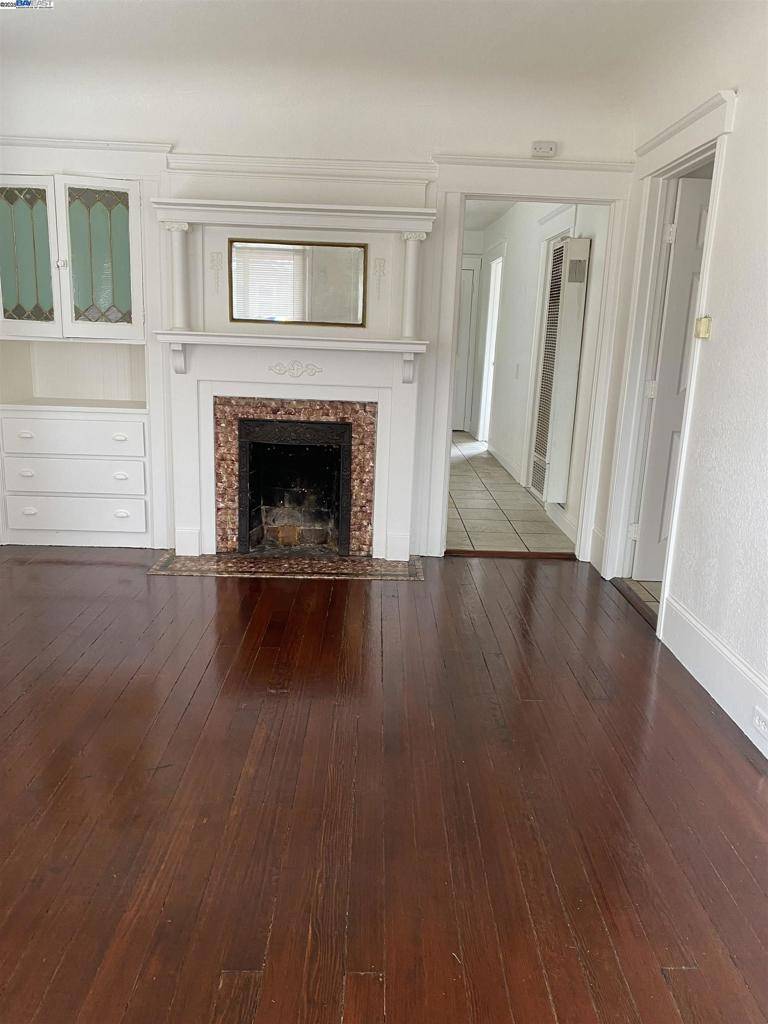 Oakland, CA 94601,1221 38th Avenue