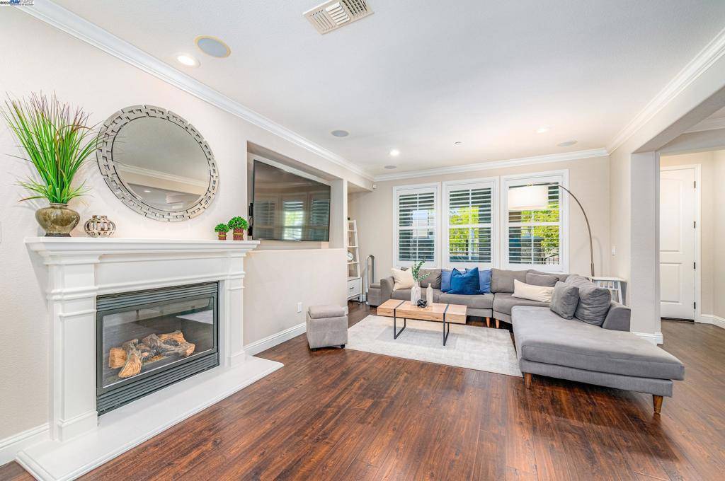 Dublin, CA 94568,3607 Central Pkwy