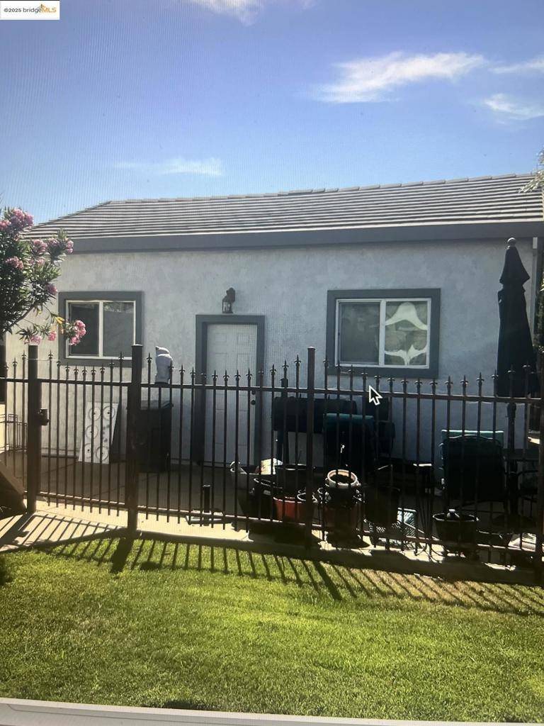 Antioch, CA 94531-8284,5152 Cutler