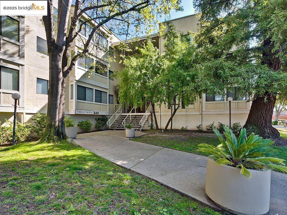 San Mateo, CA 94401,240 N Bayshore Blvd #303