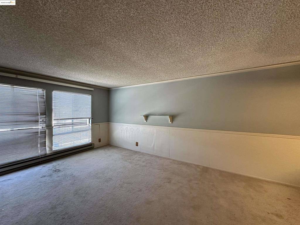 San Mateo, CA 94401,240 N Bayshore Blvd #303