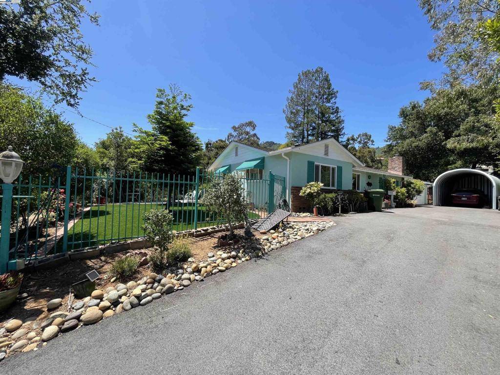 Los Gatos, CA 95030,19394 Bainter Ave
