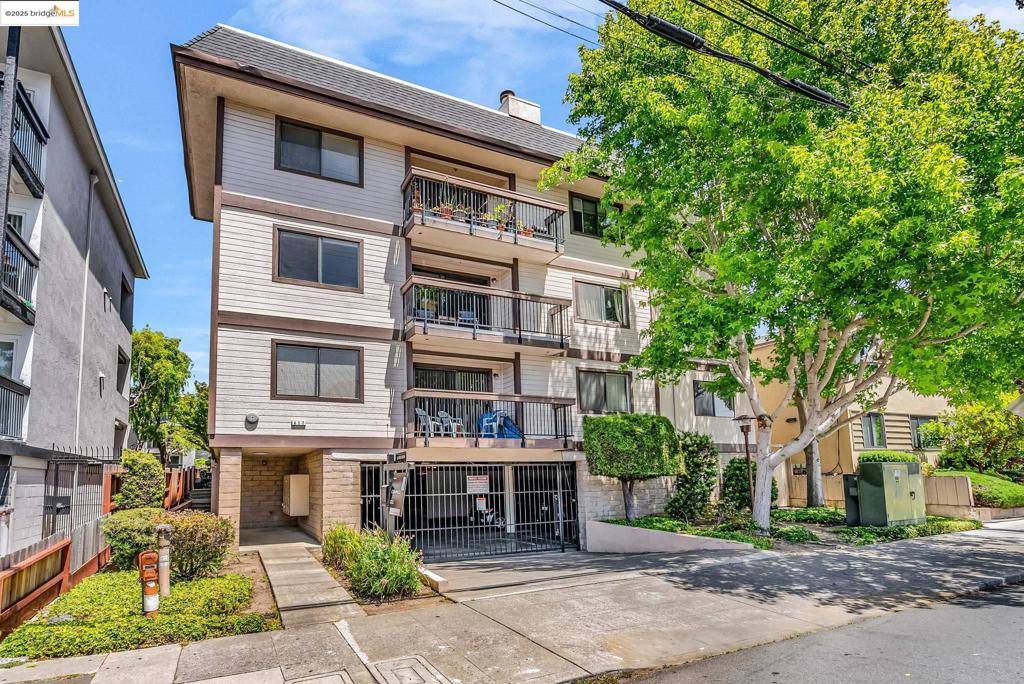 Albany, CA 94706,417 Evelyn Ave #205