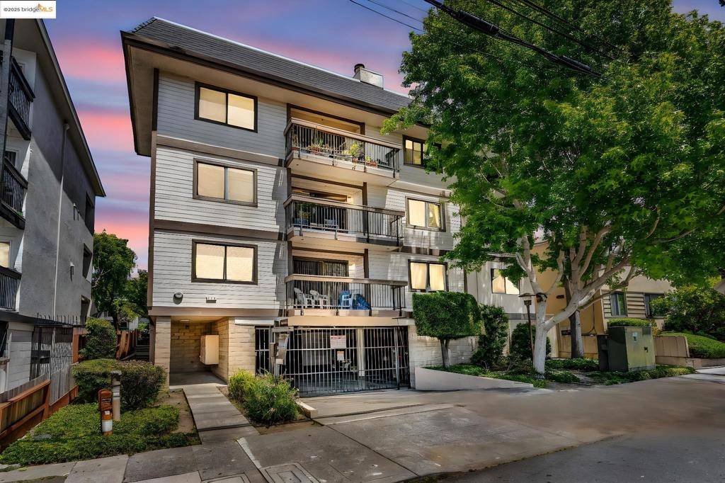 Albany, CA 94706,417 Evelyn Ave #205