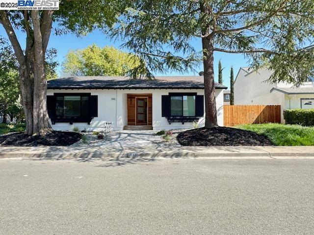 Pleasanton, CA 94588,7410 Aspen