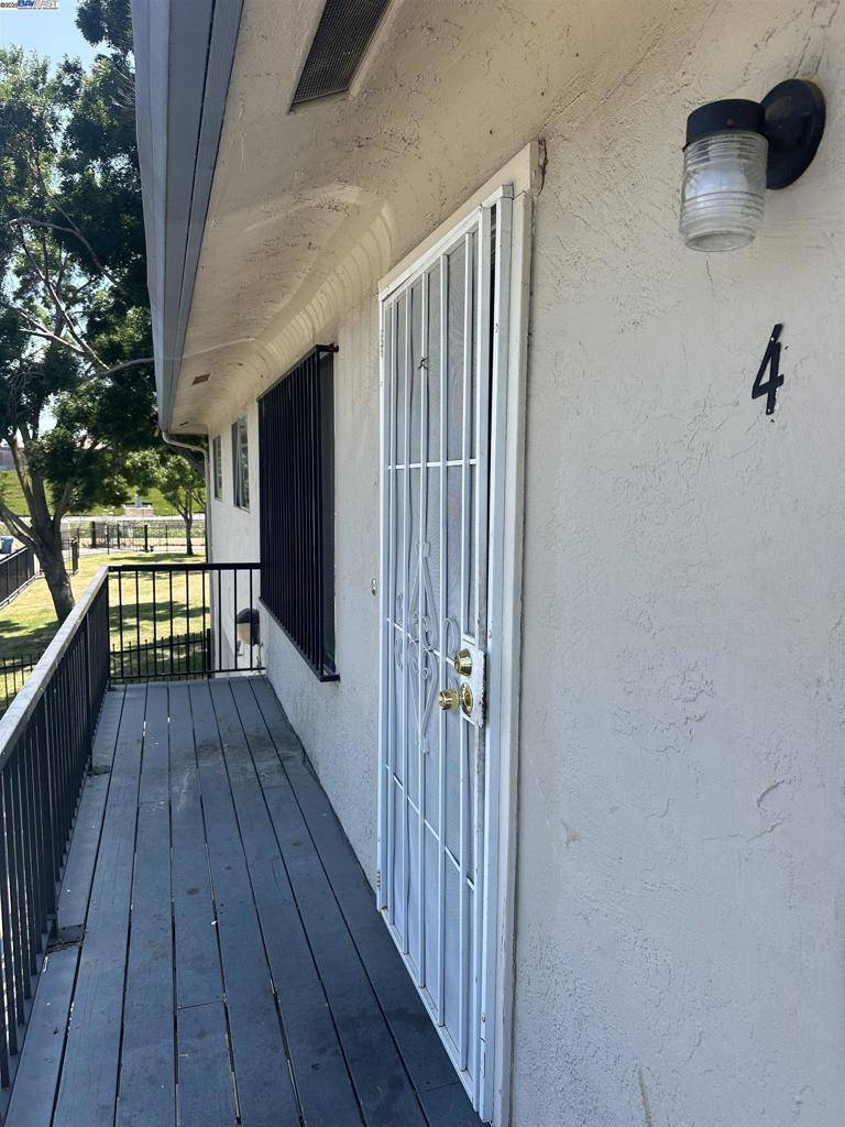 Antioch, CA 94509,2405 Peppertree Ct #4