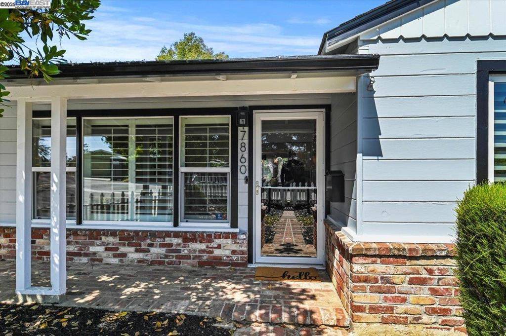Castro Valley, CA 94546,17860 Almond Rd