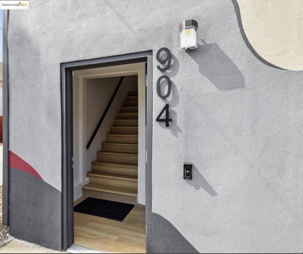 Oakland, CA 94608,4101 Market St