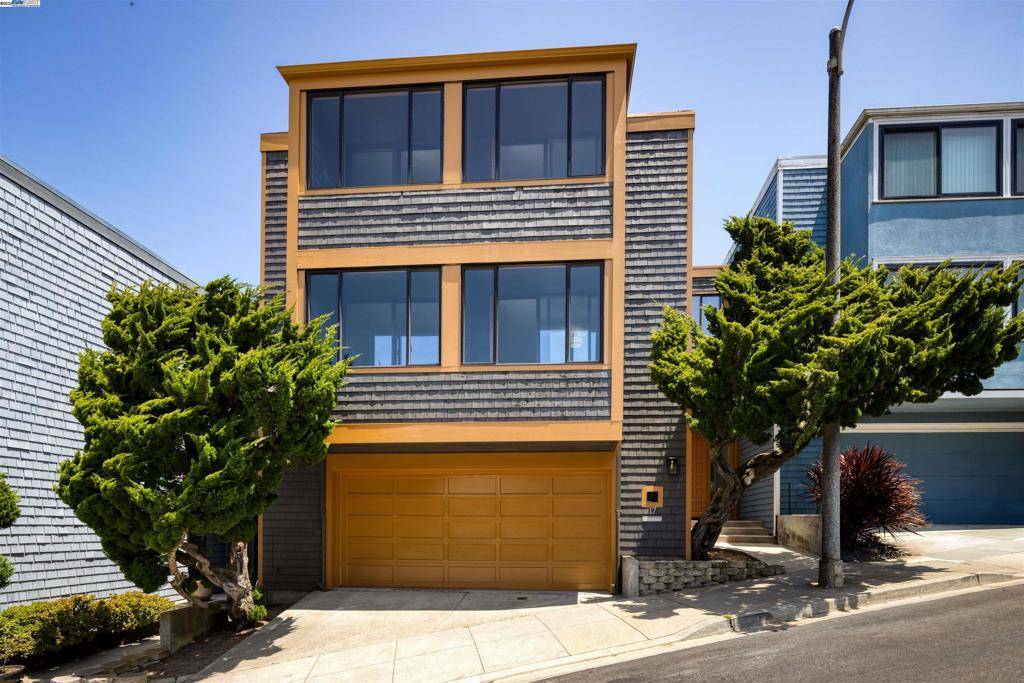 San Francisco, CA 94131,17 Ora Way