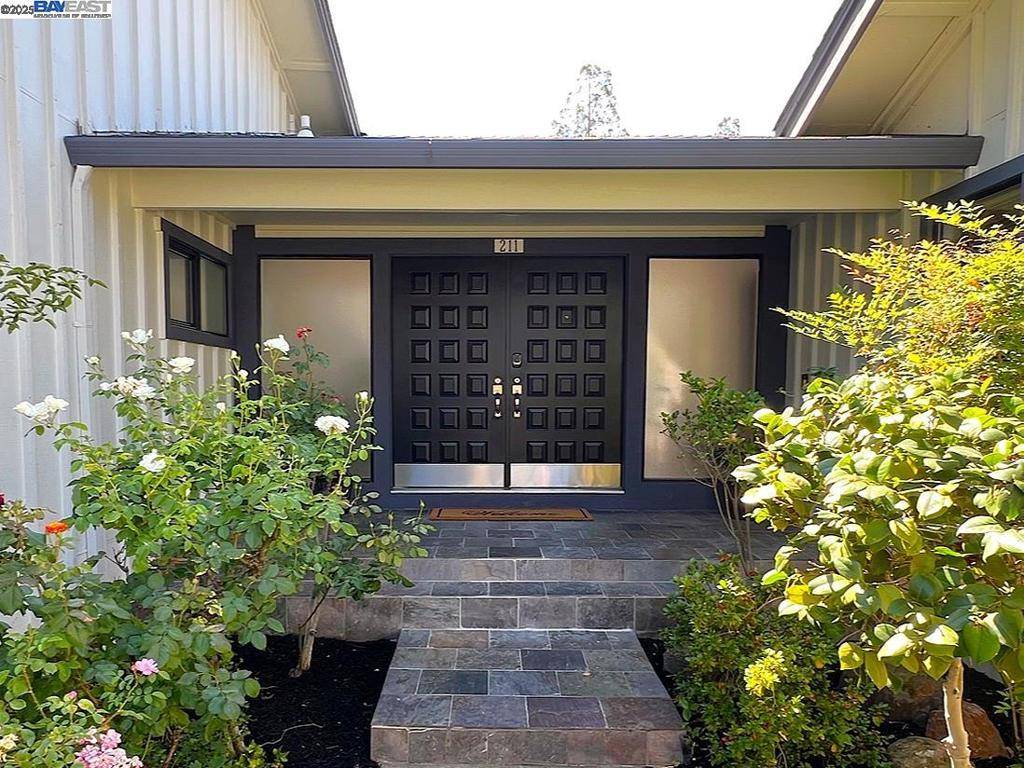 Danville, CA 94526,211 Arthur Ct