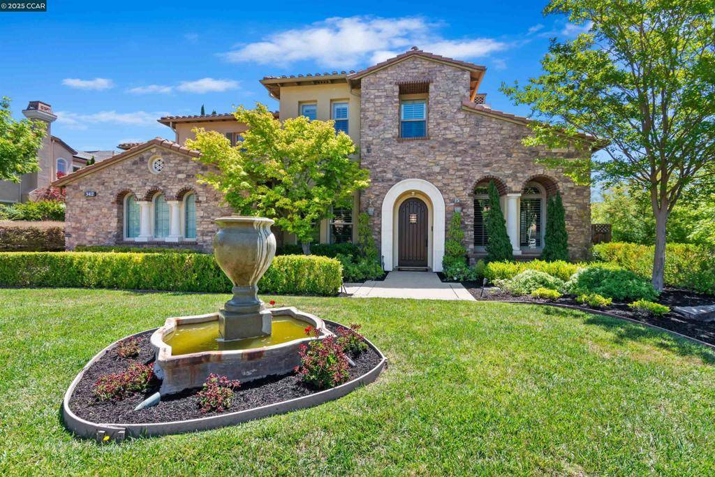Alamo, CA 94507,342 Golden Grass Dr
