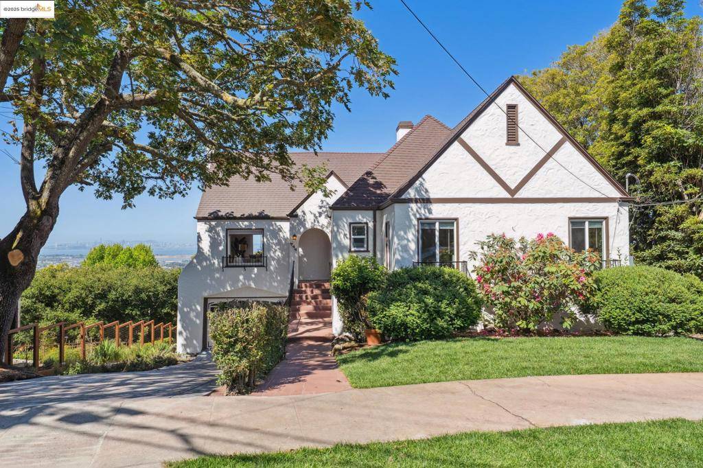 Kensington, CA 94707,744 Coventry Road
