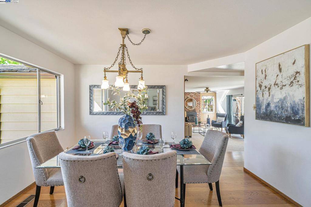 Pleasanton, CA 94566,801 E Angela St