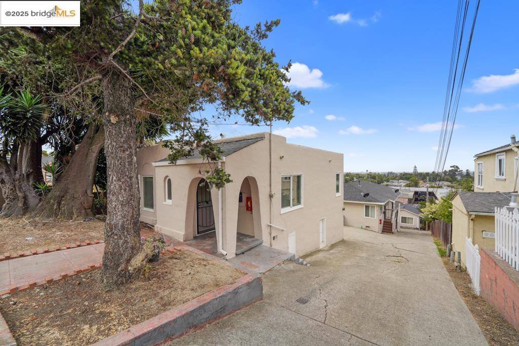 Oakland, CA 94605,8117 Ney Ave