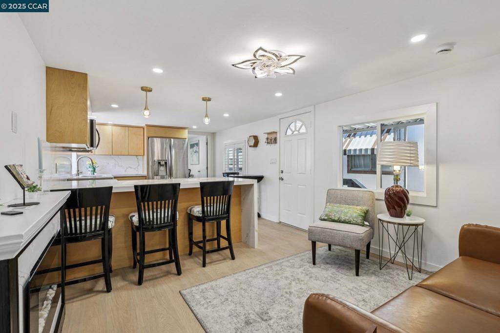 San Leandro, CA 94577,2399 E 14th Street