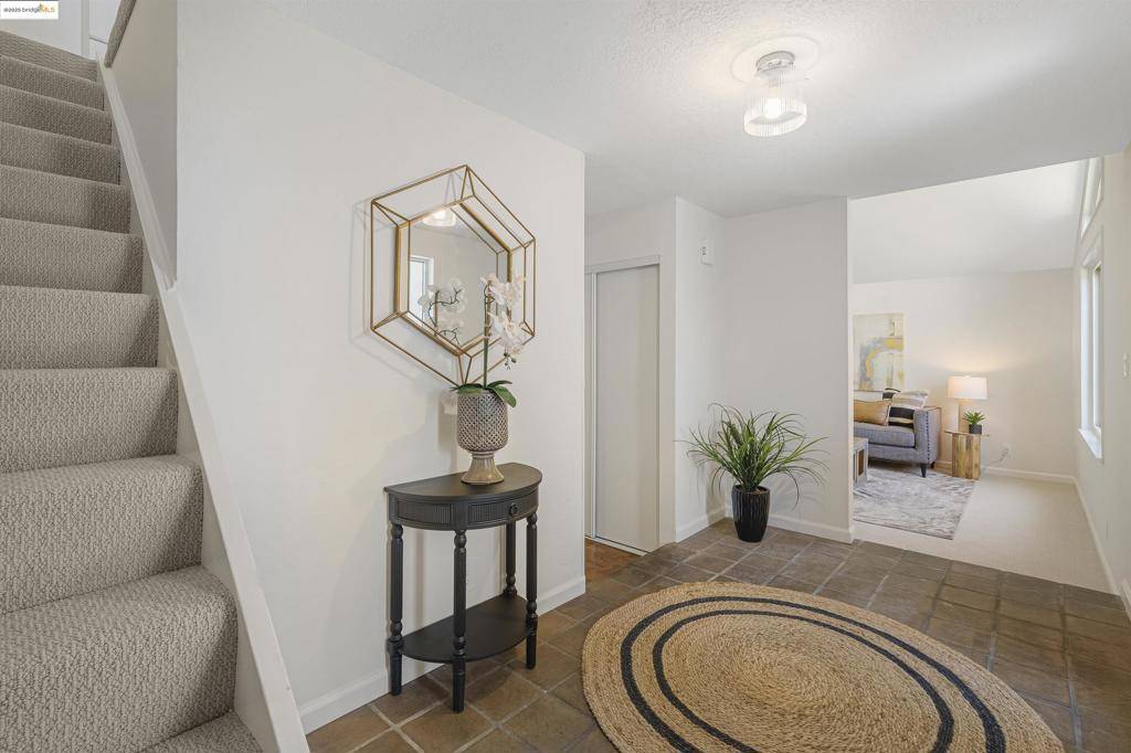 Hercules, CA 94547,160 Manzanita Pl