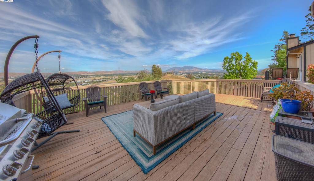 Martinez, CA 94553,2617 Start Tree Ct