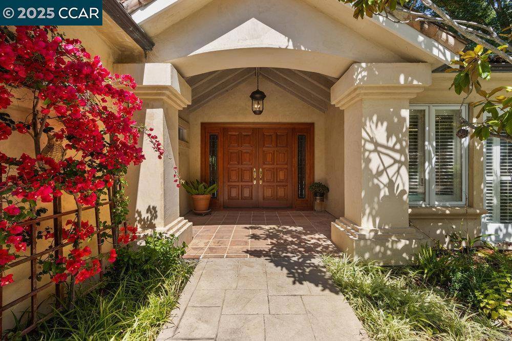 Lafayette, CA 94549-2701,3949 Canyon Rd