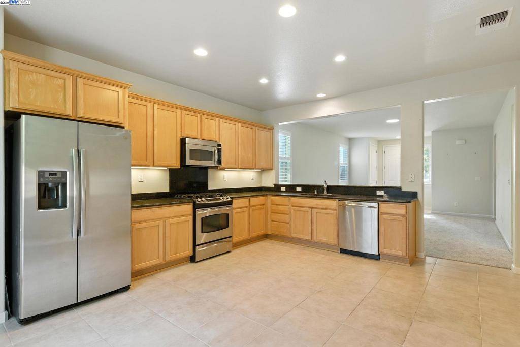 Elk Grove, CA 95757,7444 Abbey Circle