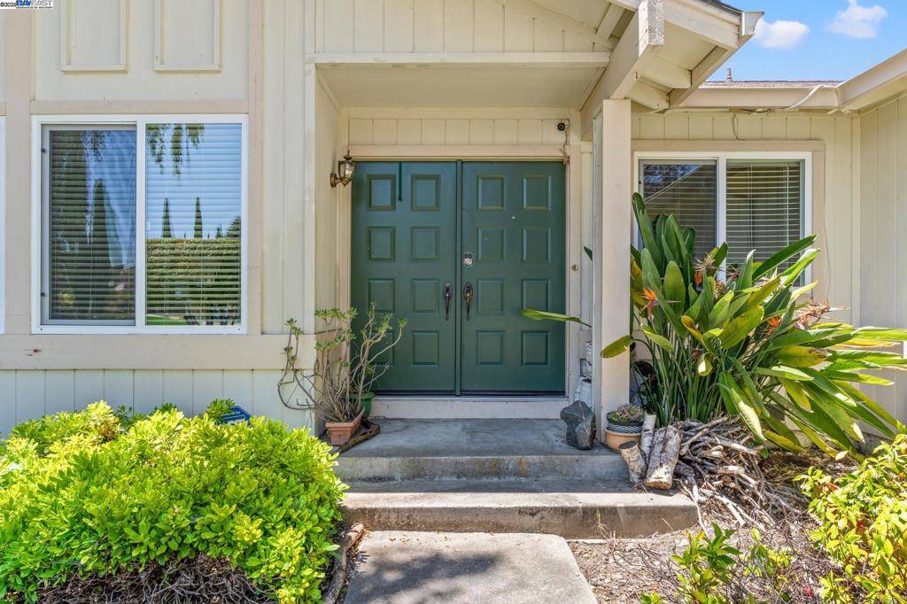 Richmond, CA 94803,1326 Fascination Cir
