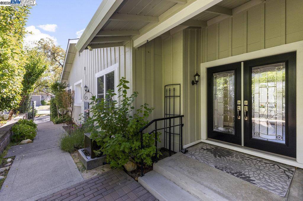 Danville, CA 94526,1946 Rancho Verde Cir West