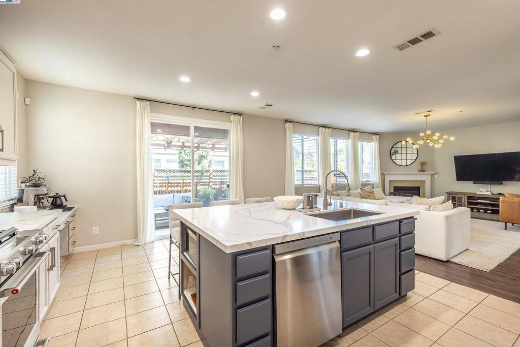 Brentwood, CA 94513,2457 Mojave Dr