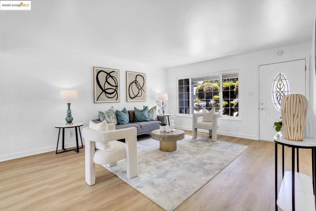 San Lorenzo, CA 94580,1651 Via Sarita