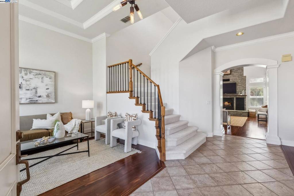 Castro Valley, CA 94542,3879 Blackstone Ct