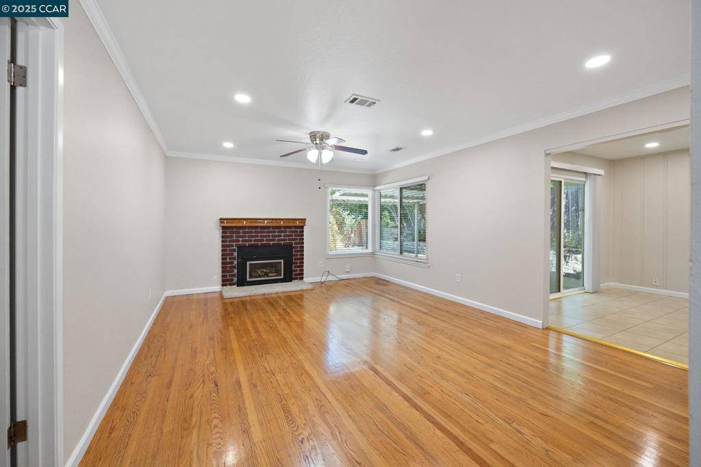 Richmond, CA 94803,4816 Meadowbrook Dr