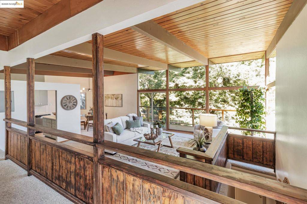 Oakland, CA 94611,6335 Girvin Dr