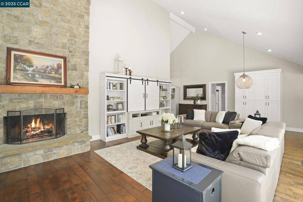 Alamo, CA 94507,24 Ray Ct