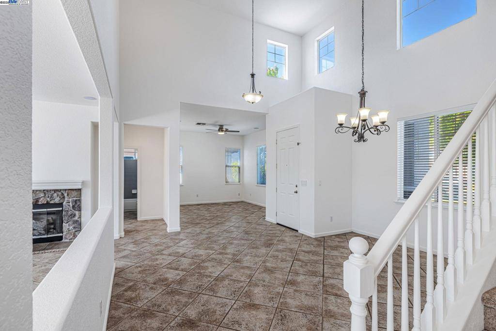 Lathrop, CA 95330,13238 Cedarbrook Way