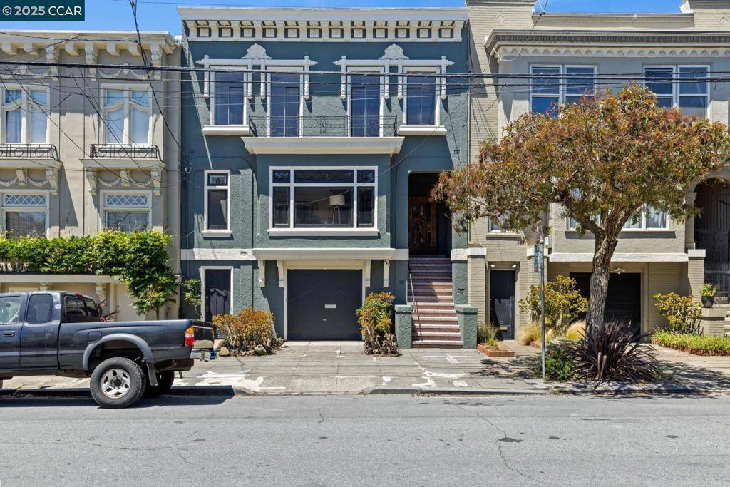 San Francisco, CA 94118,687 12th Ave