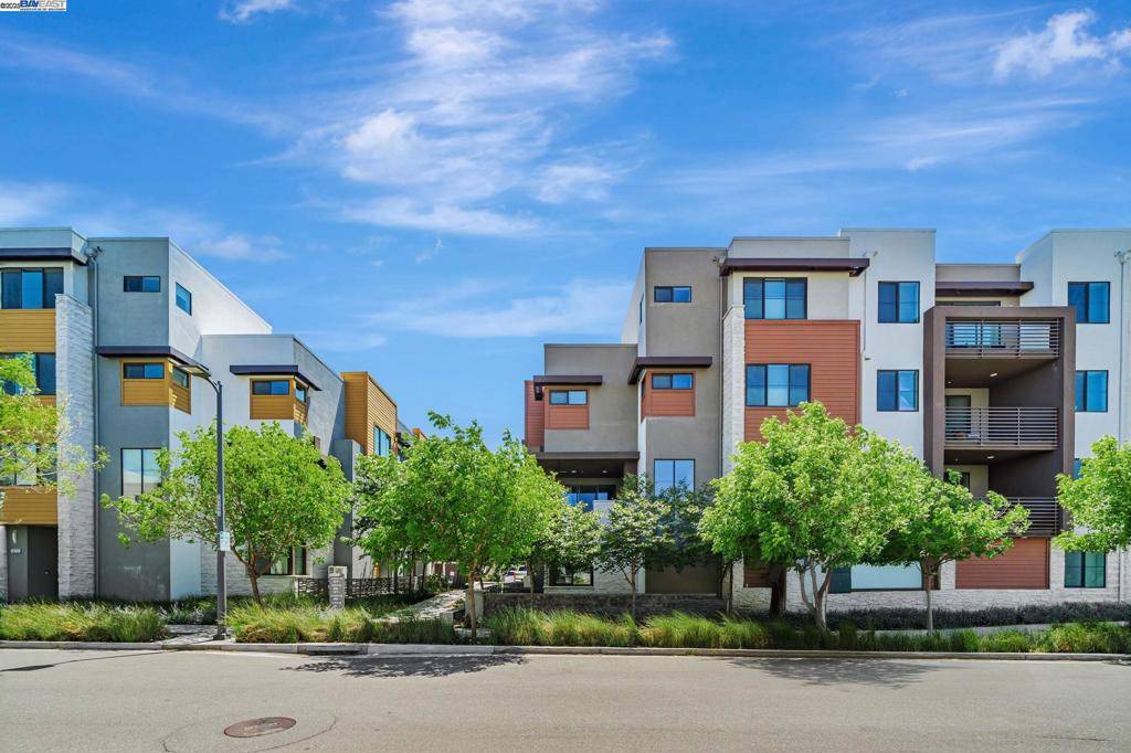 Dublin, CA 94568,5891 Cadence Ave