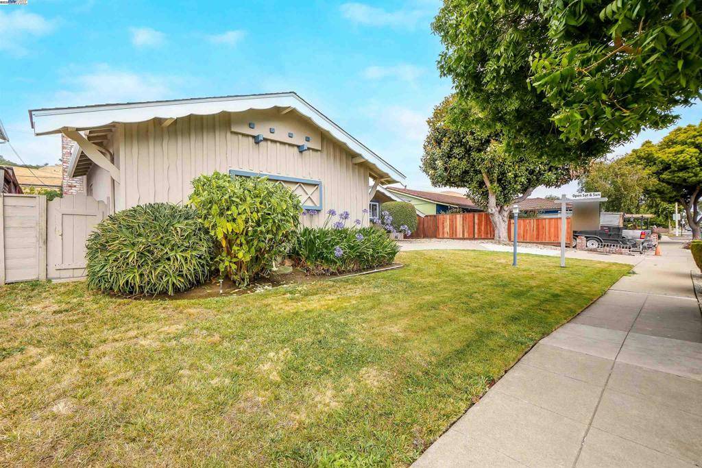 Hayward, CA 94544,30658 Vanderbilt St