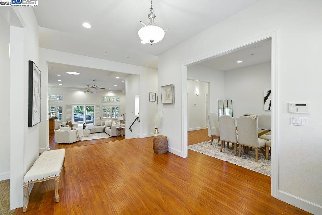 Hayward, CA 94544,874 Overhill Dr