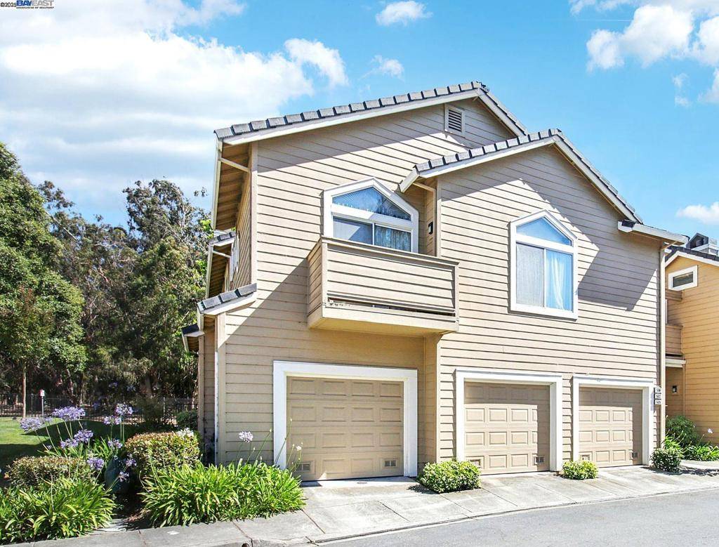 Fremont, CA 94555,5326 Tacoma Cmn