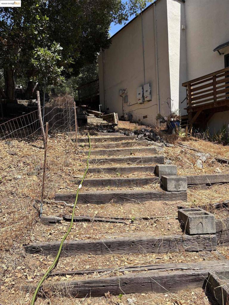 Oakland, CA 94619,5415 Leona Street