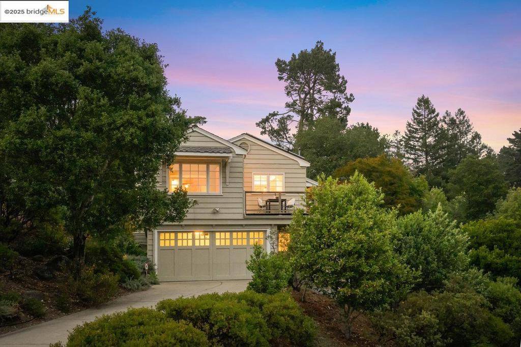 Oakland, CA 94611,6452 Ascot Dr