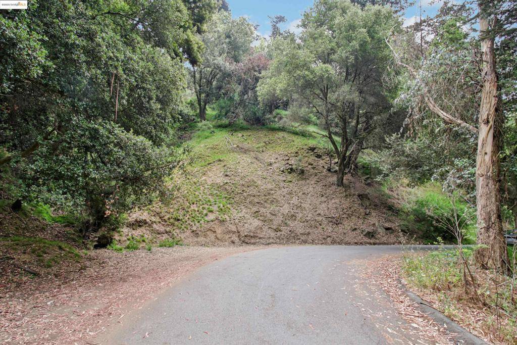 Oakland, CA 94603,Girvin Dr